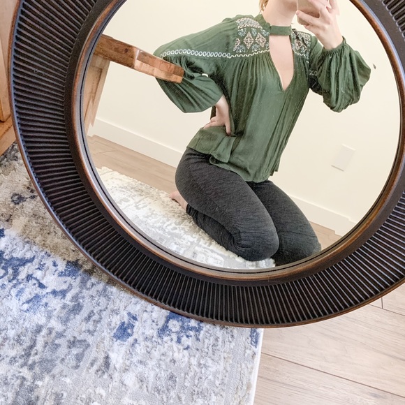 SOLD! Green BOHO Top - Picture 6 of 7